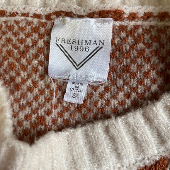 Small (S) Vintage 90s cropped sweater, fall geometric pattern. - Picture 6 of 6